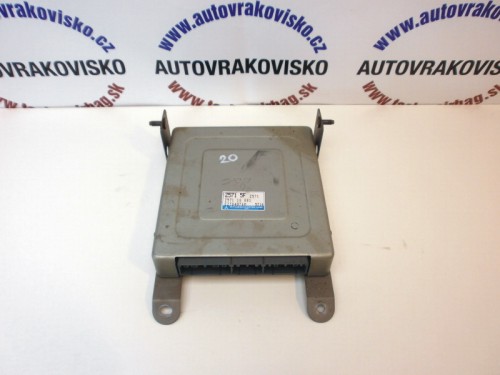 Riadiaca jednotka motora Mazda 323 F 1.5 16V E2T84976M 