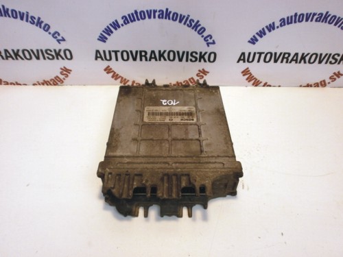 Riadiaca jednotka motora Renault Megane 1.9 dTi 0281001810