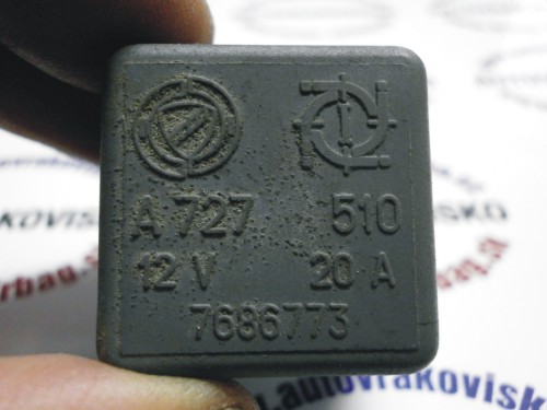 Relátko 7686773