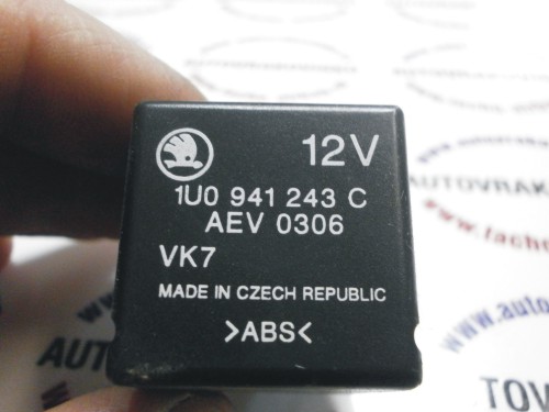 Relátko 1U0941243C
