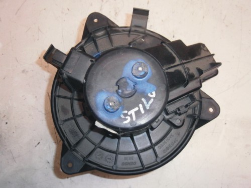 Motorček kúrenia Fiat Stilo (192)
