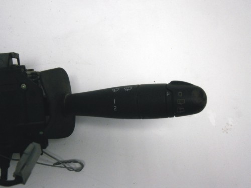 Prepínacia páčka Renault Kangoo 8200379526