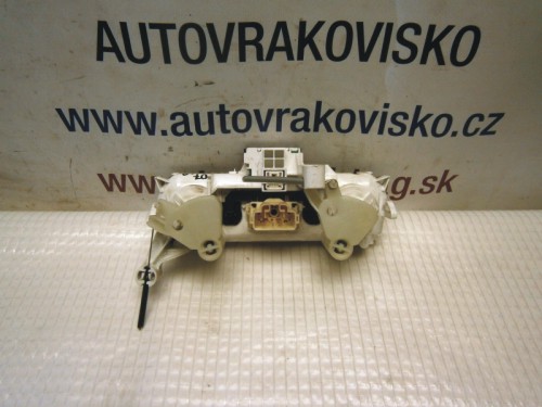 Ovládač kúrenia Toyota Corolla 55900-02141