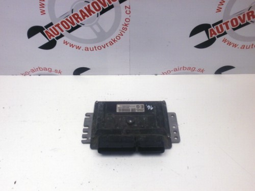 Riadiaca jednotka motora Nissan Micra III 1.2 16V MEC37-320