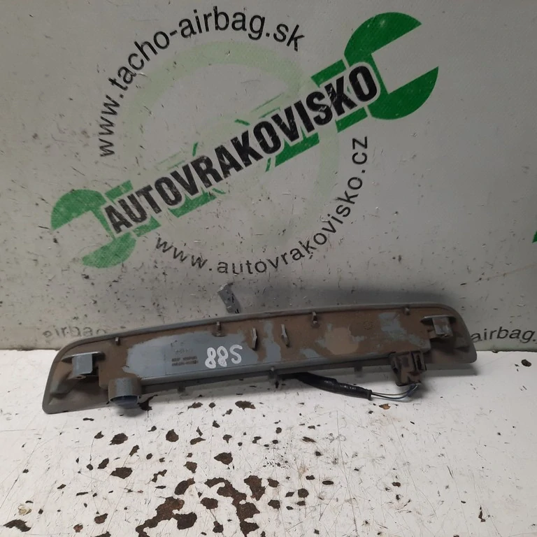 Brzdové svetlo Toyota Avensis T27 combi