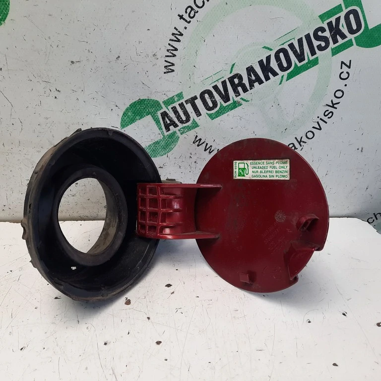 Dvierka nádrže Citroen C4