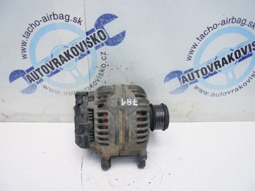 Alternátor VW Passat 028903018X