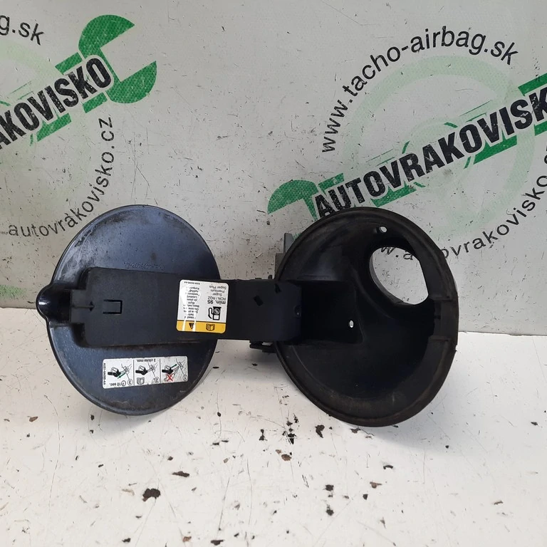 Dvierka nádrže Ford Focus MK2 lift HB