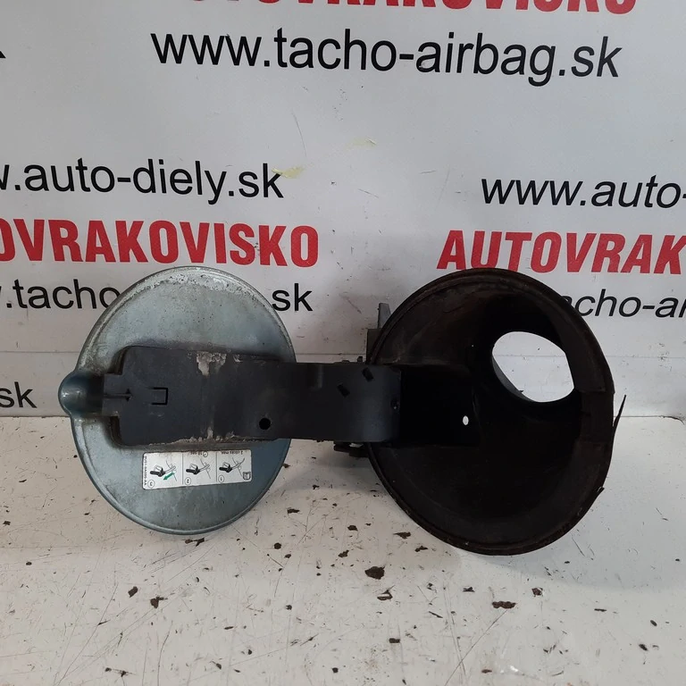 Dvierka nádrže Ford Focus MK2 LIFT combi