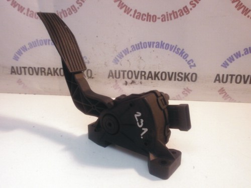 Akceleračný pedál Opel Vectra C 9186725