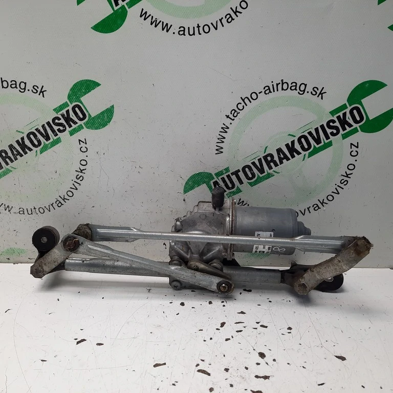 Motorček stieračov Opel Corsa D 13182340