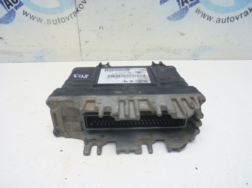 Riadiaca jednotka motora Skoda Felicia 1.6 032906030M