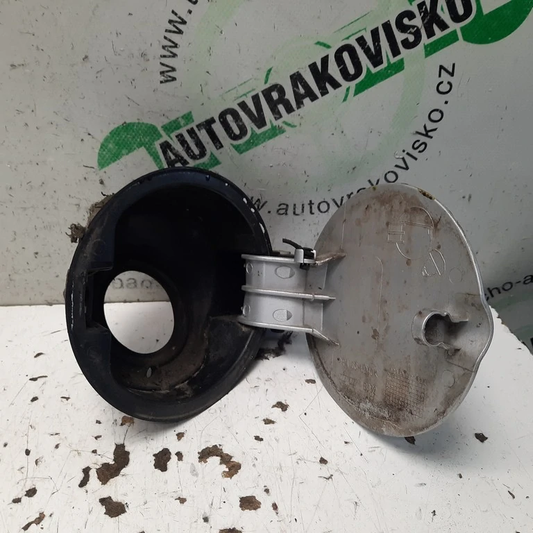 Dvierka nádrže Fiat Grande Putno