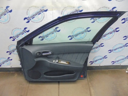 Pravé predné dvere Alfa Romeo 156