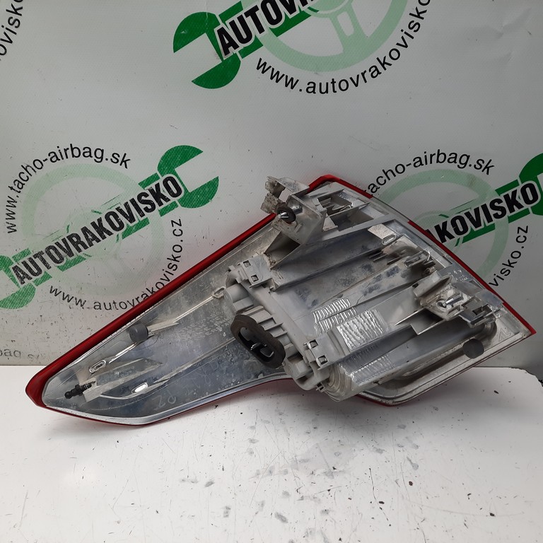 Zadné svetlo Citroen C4 Picasso blatník pravé
