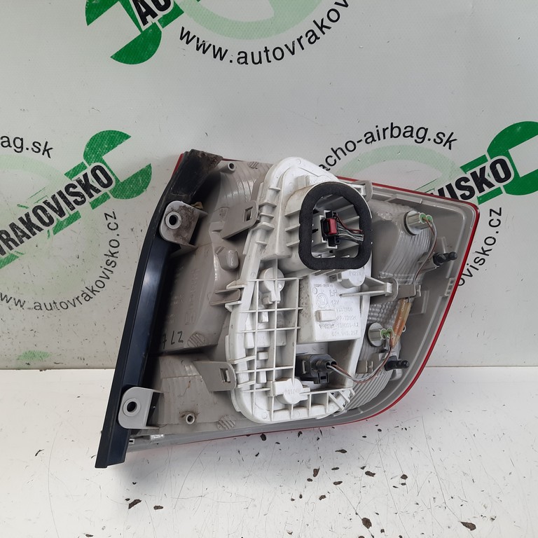 Zadné svetlo Škoda Rapid HB ľavé