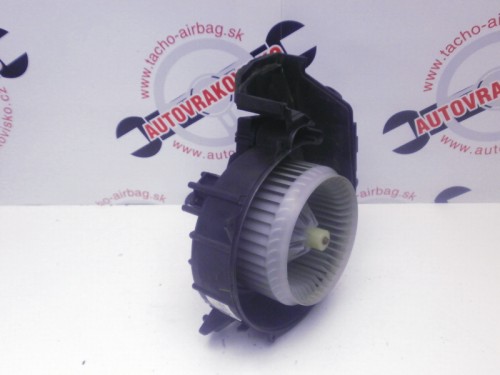 Motorček kúrenia Suzuki Swift III 74100-62JG0