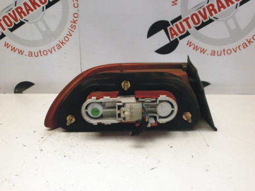 Zadné svetlo Alfa Romeo 156