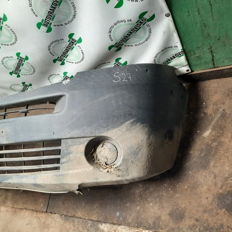 Nárazník predný Renault Master 