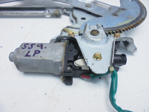 Sťahovanie okna Kia Carens II 0K2FA59560A LP