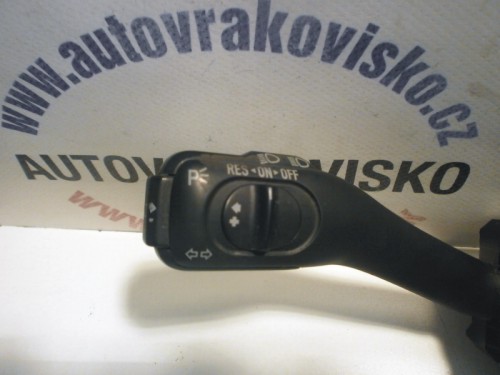 Prepínacia páčka VW Golf IV 8L0953513J