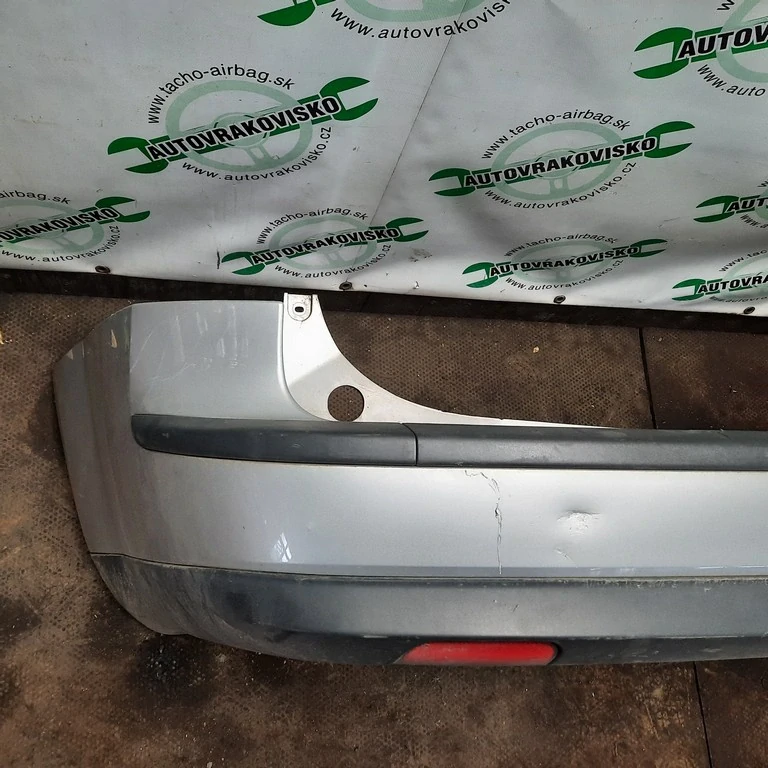 Nárazník zadný Ford Focus MK2 combi