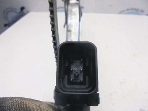 Sťahovanie okna Opel Meriva LP 93389551