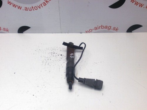 Vstrekovacia tryska VW Golf IV 1.9 SDI 028130203E