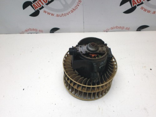Motorček kúrenia Mercedes A A1688200542