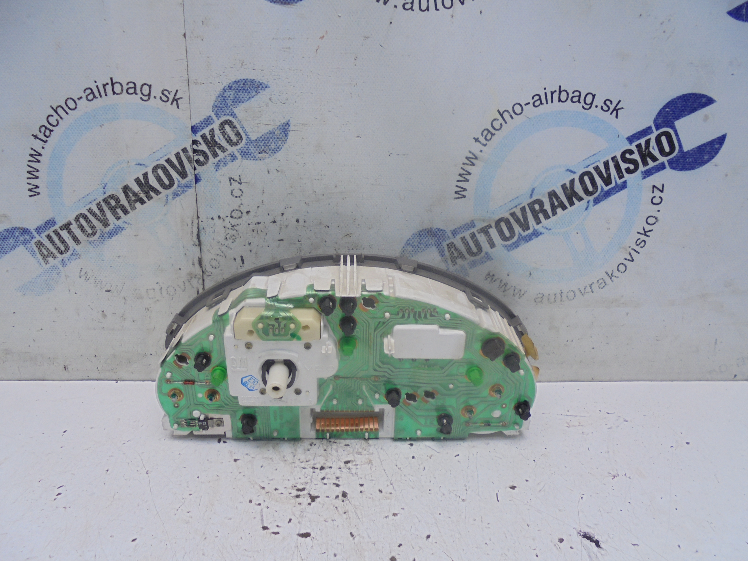 Tachometer Opel Tigra