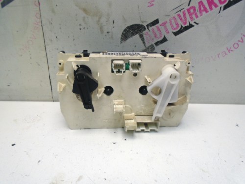Ovládač kúrenia Peugeot 307 142140000