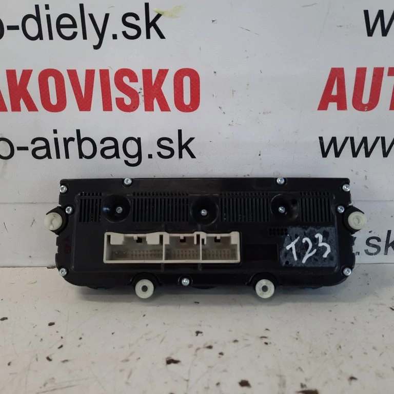 Ovládač kúrenia Skoda Octavia II vyhrievanie sedadiel