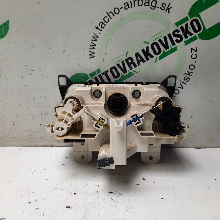Ovládač kúrenia Mazda 5 M1900CC33F09