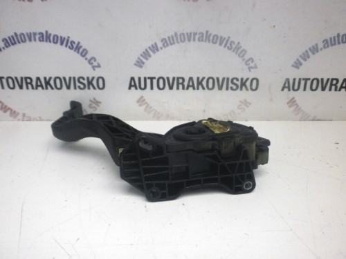 Akceleračný pedál Peugeot 307 9681530380