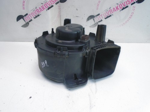 Motorček kúrenia Peugeot 106 9627941680