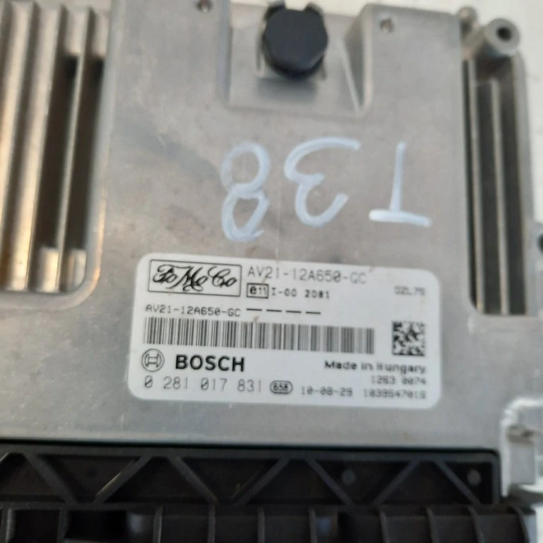 Riadiaca jednotka motora Ford Fiesta MK7 1.4 TDCI AV21-12A650-GC