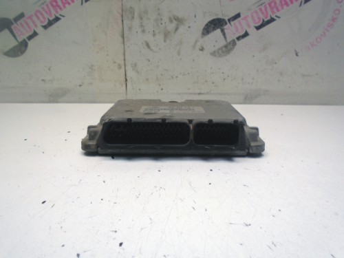 Riadiaca jednotka motora VW Golf IV 1.9 TDI 0281001611