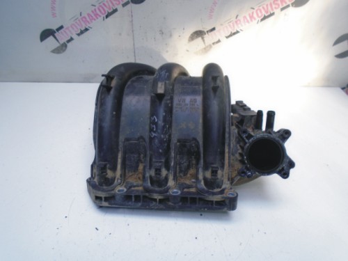 Sacie potrubie Skoda Fabia 1.2 03D129766L