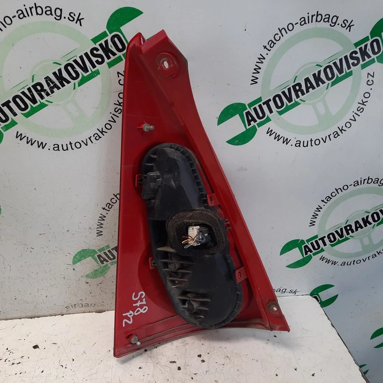 Zadné svetlo Peugeot 107 pravé