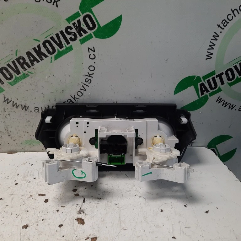 Ovládač kúrenia Suzuki Swift