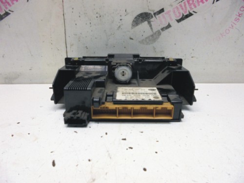 Ovládač kúrenia Audi A4 8D0820043M