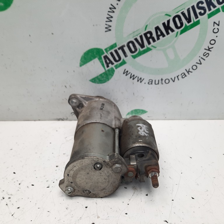 Štartér Opel Astra H 55556092