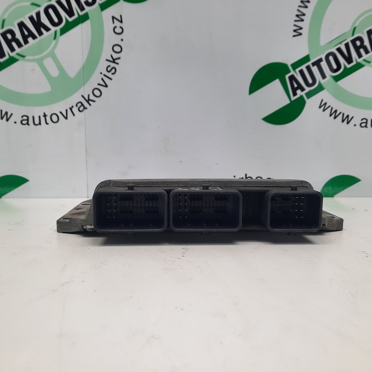 Riadiaca jednotka motora Renault Megane II 2.0 8200298463