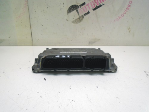 Riadiaca jednotka motora Skoda Fabia 1.2 03D906023B