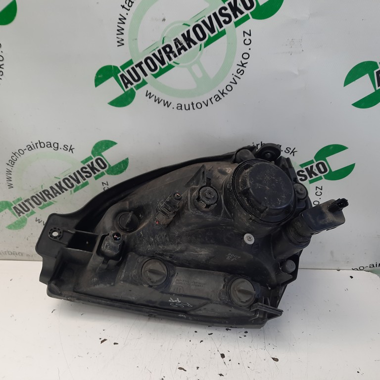 Predné svetlo Hyundai Tucson pravé