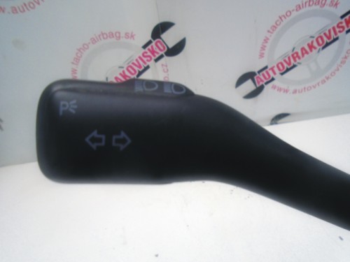 Prepínacia páčka VW New Beetle 8L0953513G
