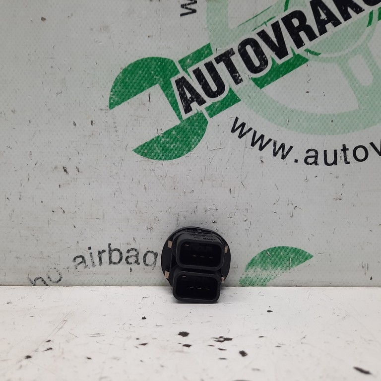 Vypínač okna vodič Ford Fiesta