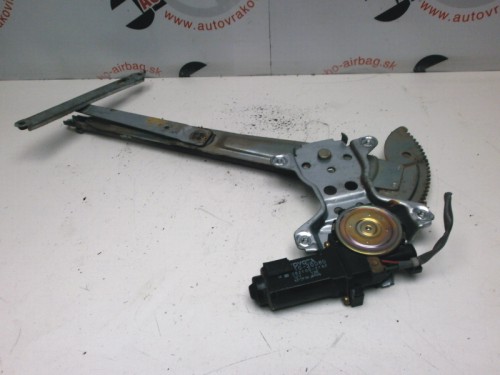 Sťahovanie okna Toyota Previa PP