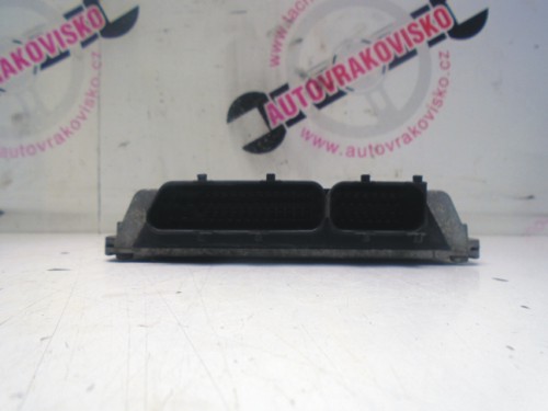 Riadiaca jednotka motora Audi A3 1.6 06A906019D