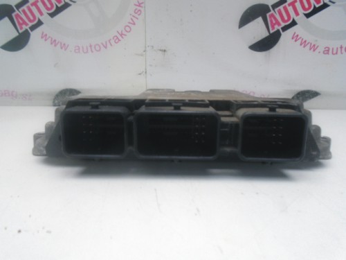 Riadiaca jednotka motora Nissan Primera 1.9 dCi 0281011389
